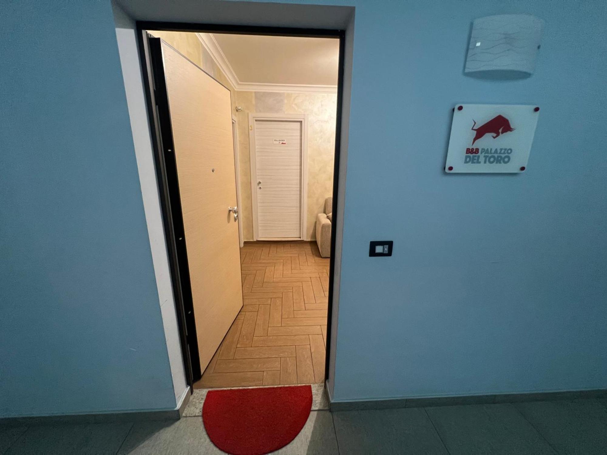 B&B Palazzo Del Toro Монтесильвано Экстерьер фото