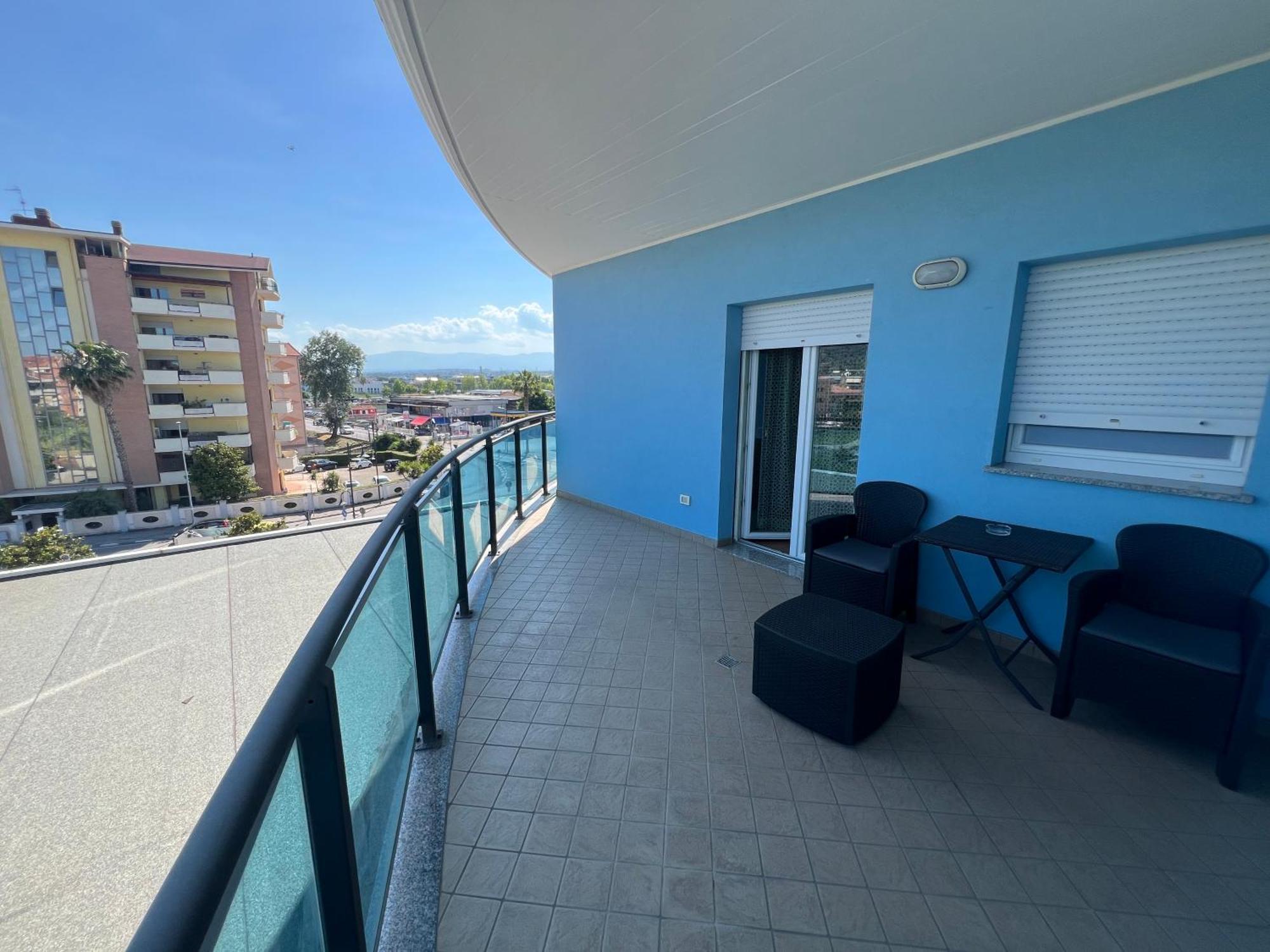 B&B Palazzo Del Toro Монтесильвано Экстерьер фото