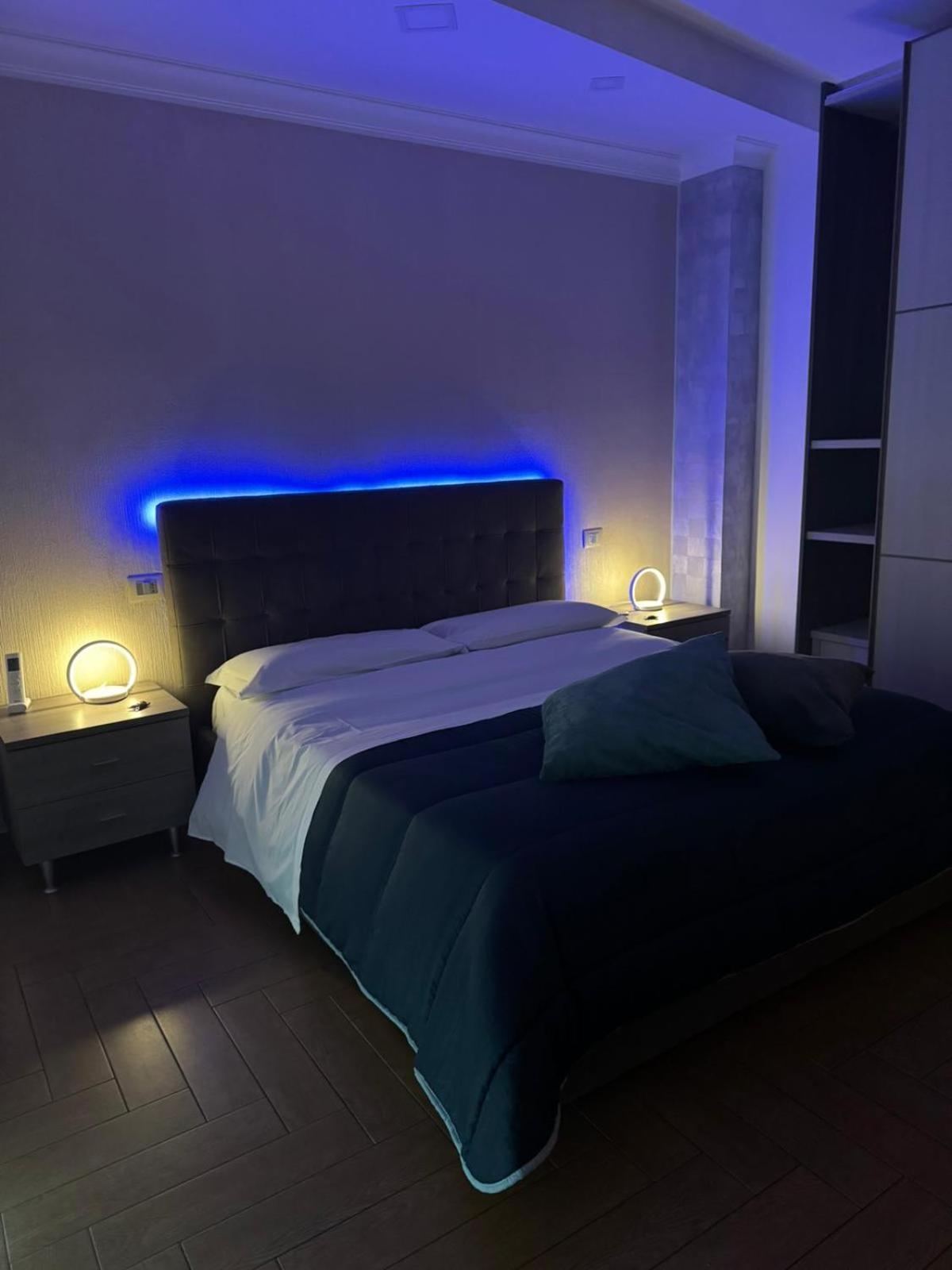 B&B Palazzo Del Toro Монтесильвано Экстерьер фото